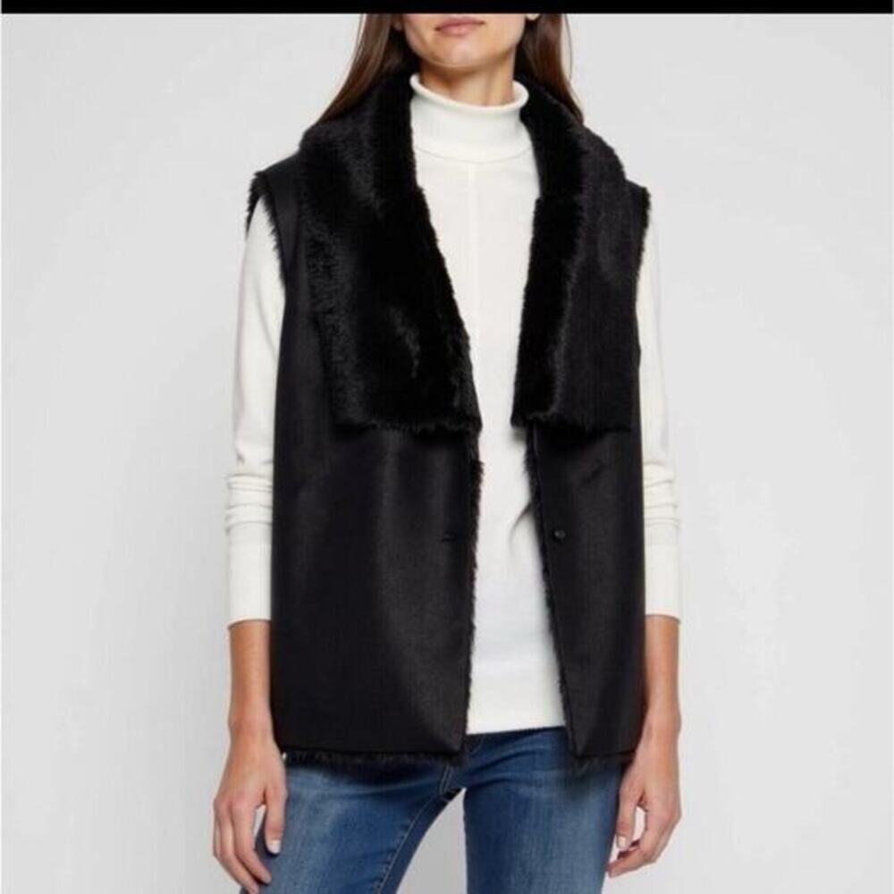 Design History Black Faux Suede And Fur Vest Size‎ M
